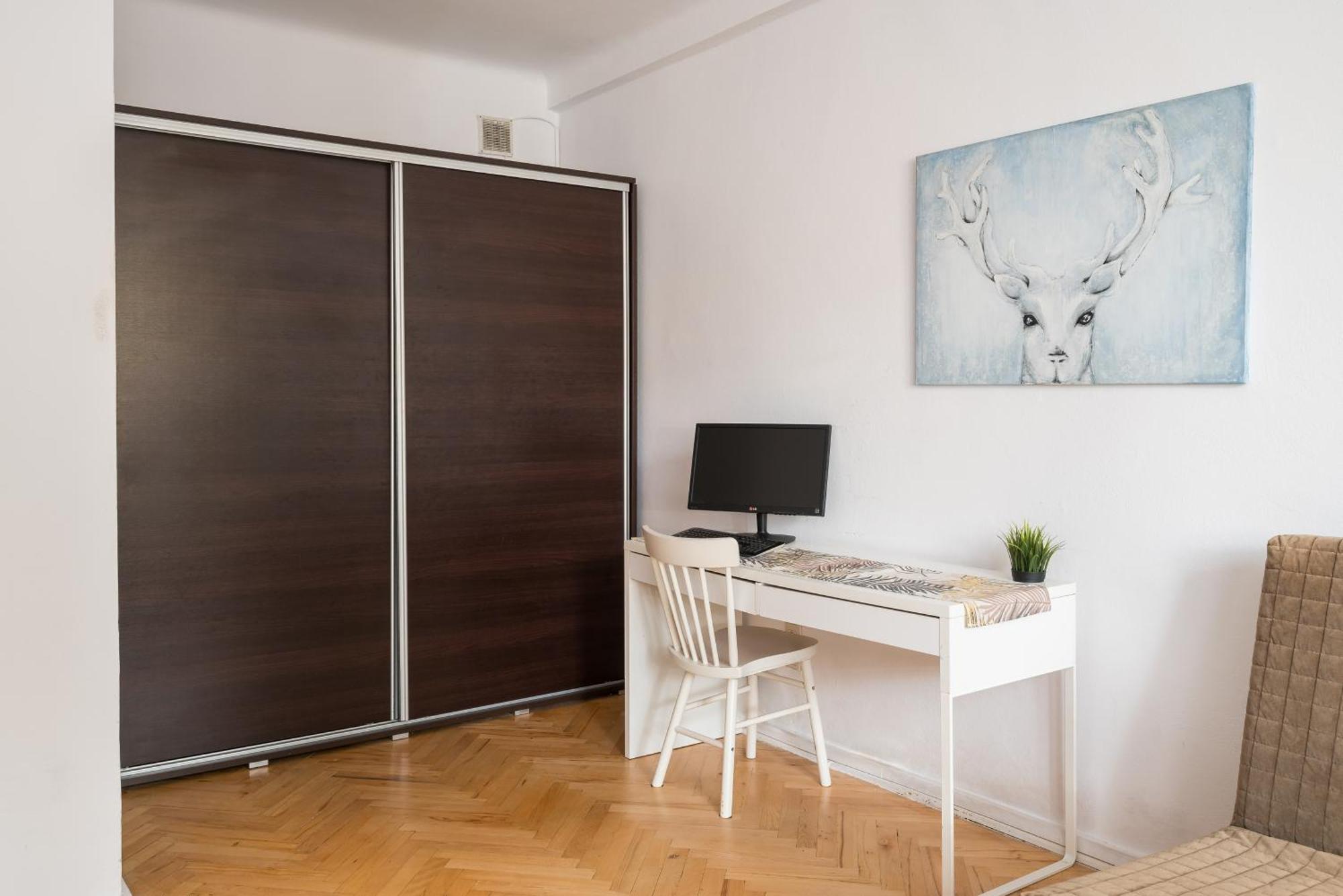 Apartment Wilcza Urban Oasis Warsaw